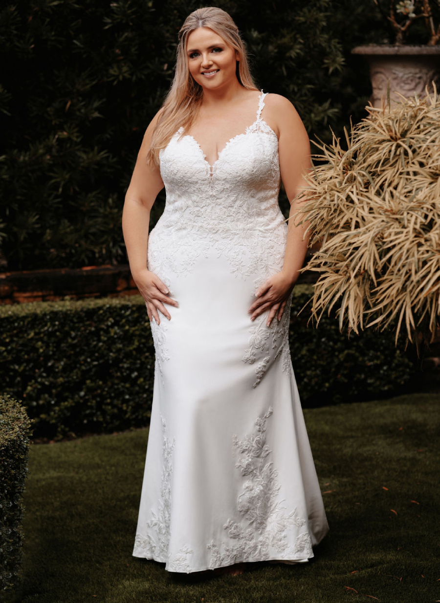 Top 5 Questions To Ask As a Plus Size Bride When Wedding Dress Shopping Image