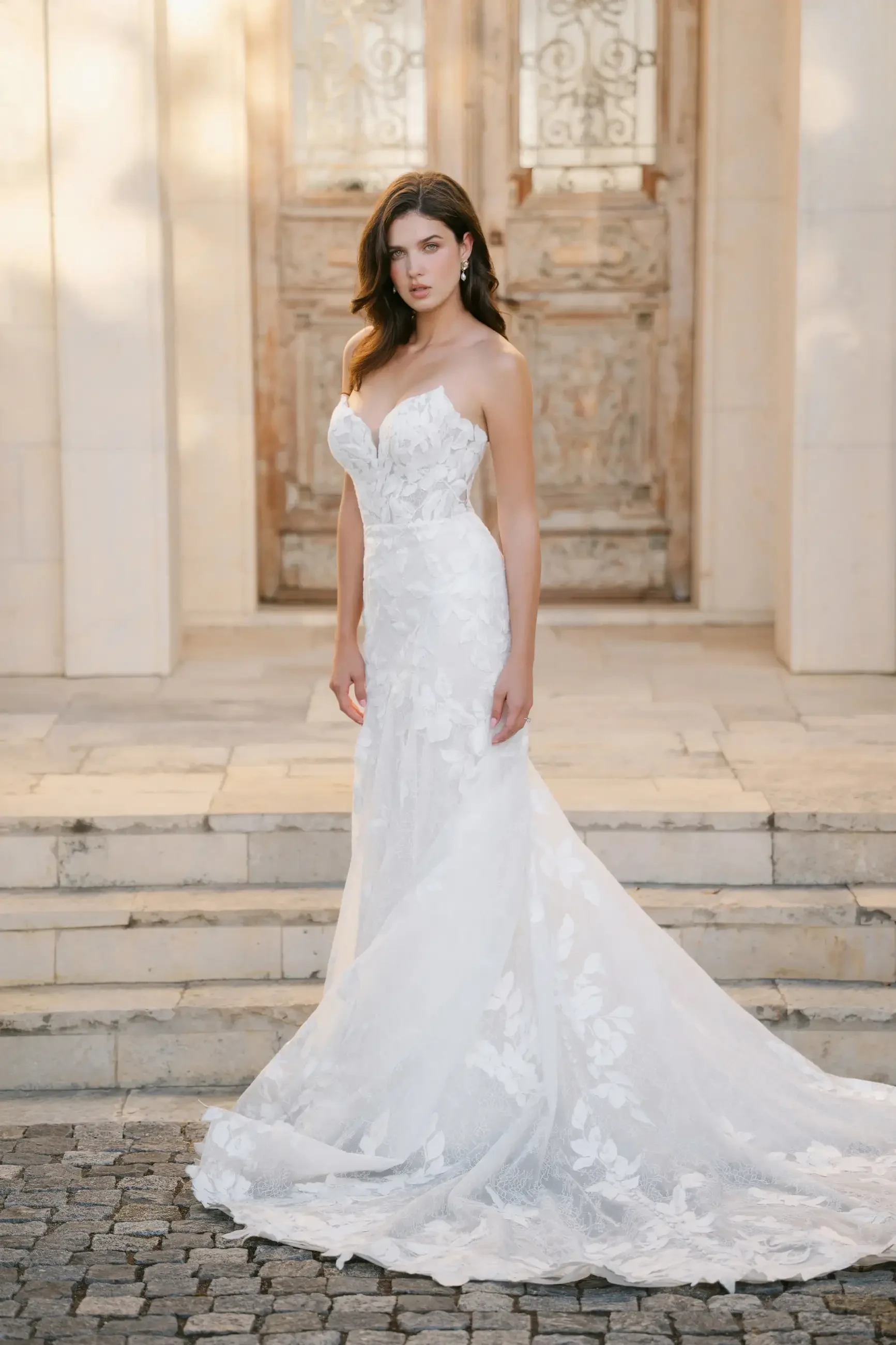 Everything Your Bridal Stylist Wishes You Knew Before Your Appointment Image