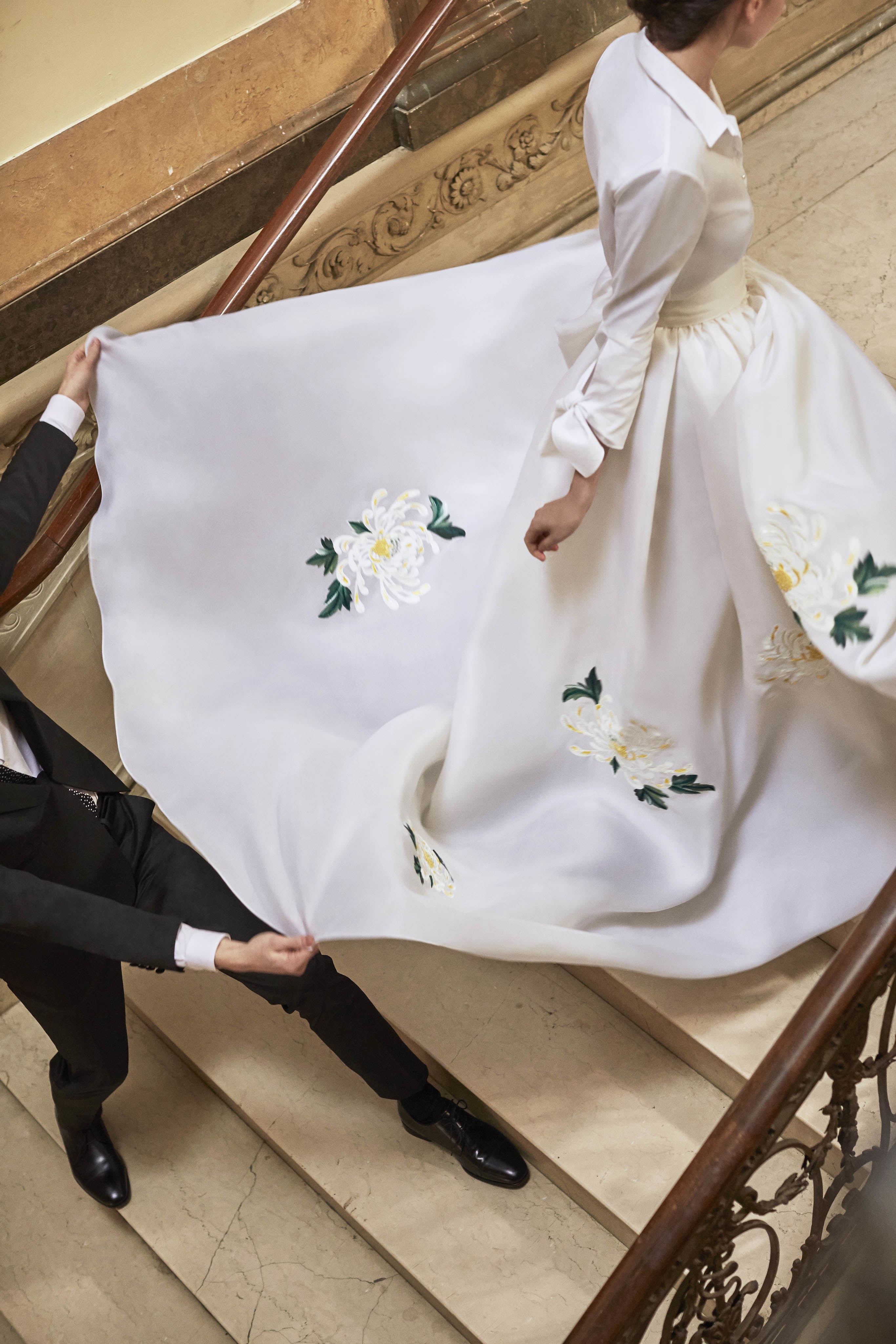 Spring wedding trends offer great inspiration for your big day!. Desktop Image