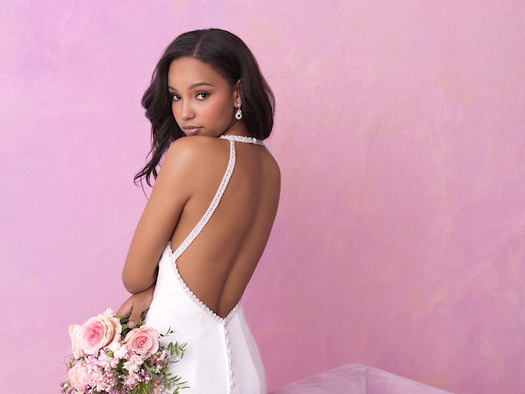 Choose a wedding bouquet that best fits your personality as the bride!. Desktop Image